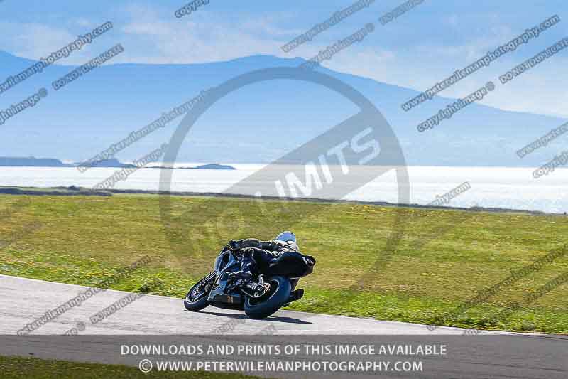anglesey no limits trackday;anglesey photographs;anglesey trackday photographs;enduro digital images;event digital images;eventdigitalimages;no limits trackdays;peter wileman photography;racing digital images;trac mon;trackday digital images;trackday photos;ty croes